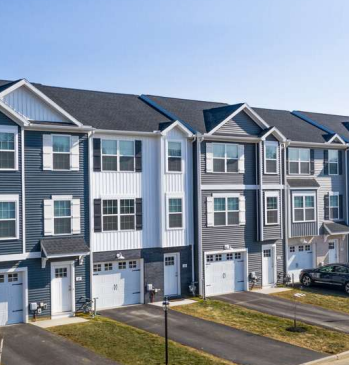 Vacant land site illustrating how to select a site for apartment development